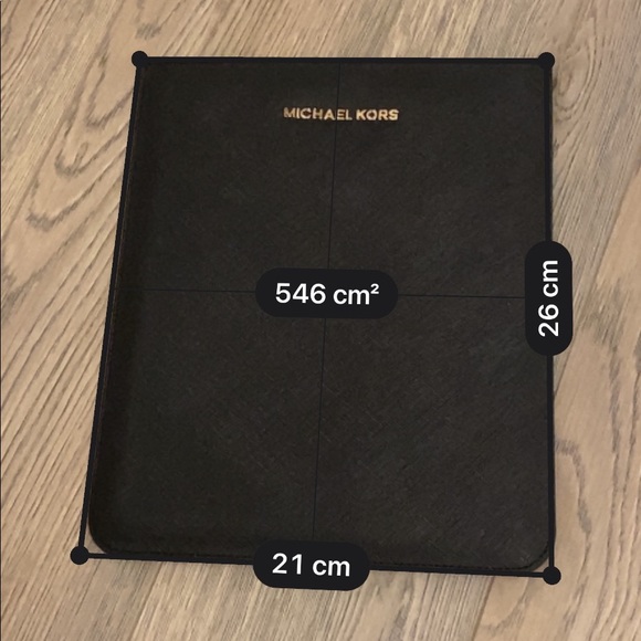 Michael Kors iPad Case - Picture 4 of 4